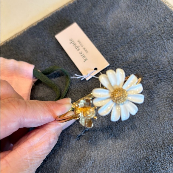 Kate Spade Daisy Bee Bracelet New - Picture 9 of 13